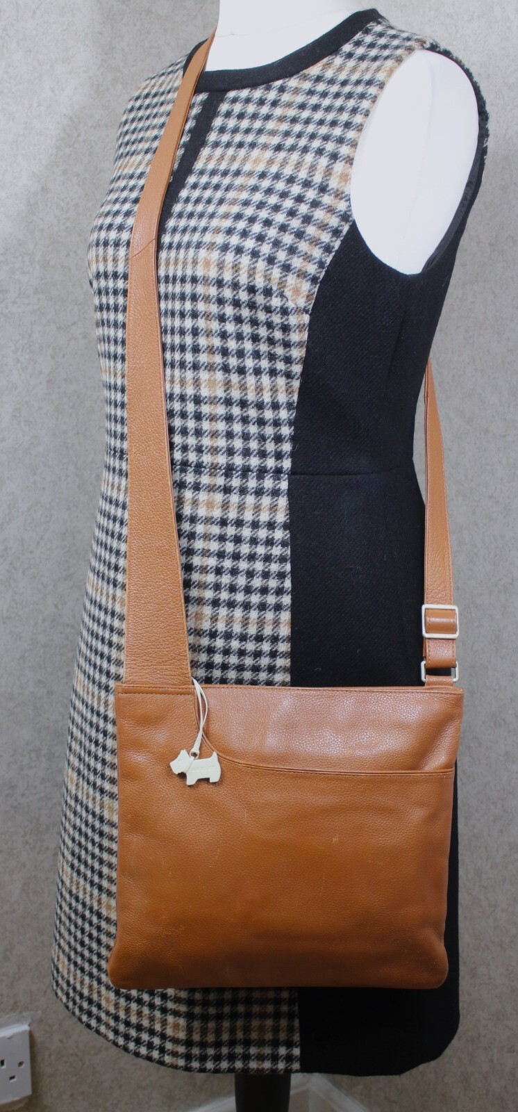 Radley Large Tan Leather Cross Body/Messenger Bag eBay