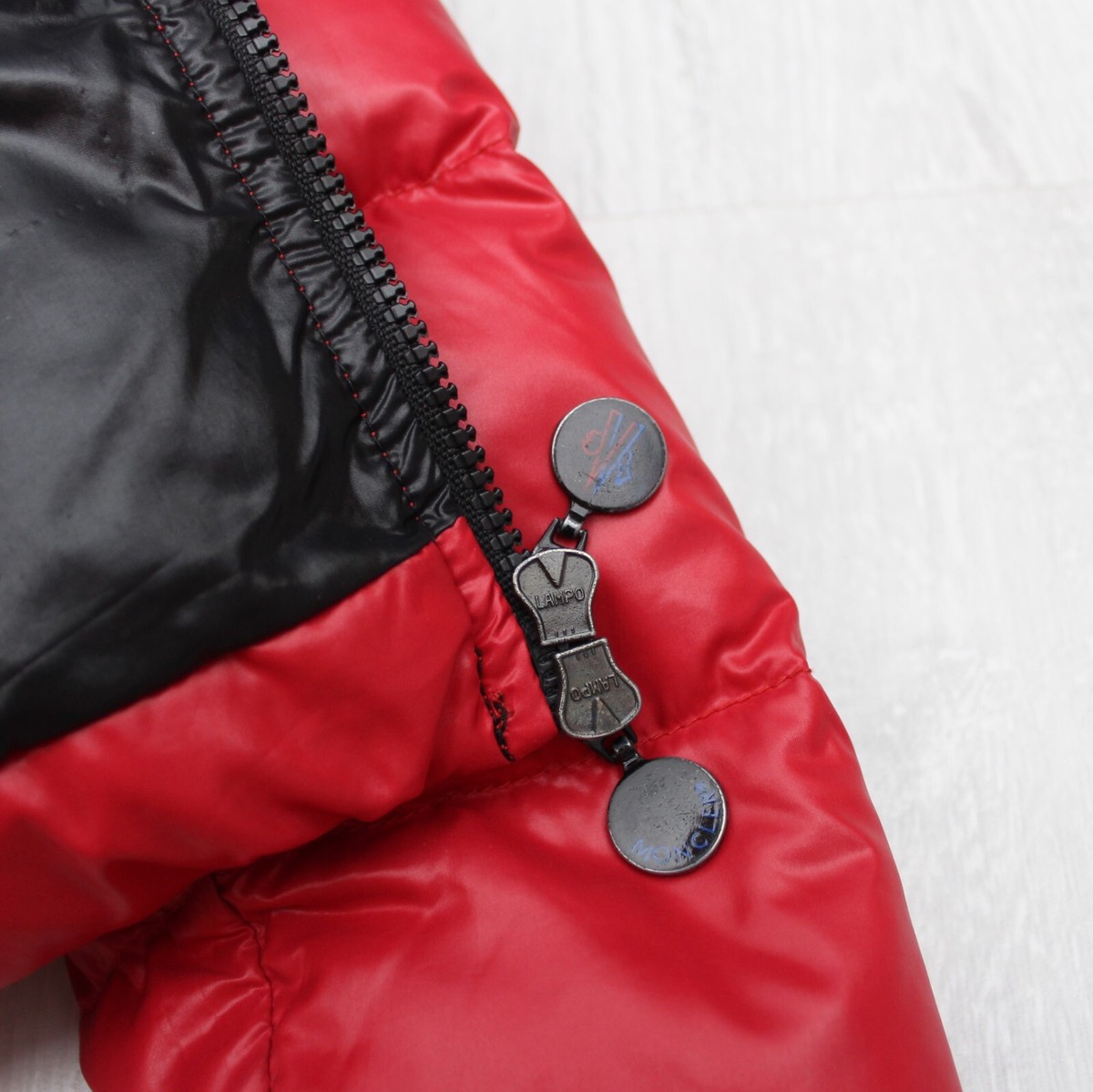 Women's MONCLER Badia Quilted Down Puffer Jacket Coat Full Women's MONCLER Badia Quilted Down Puffer Jacket Coat Full