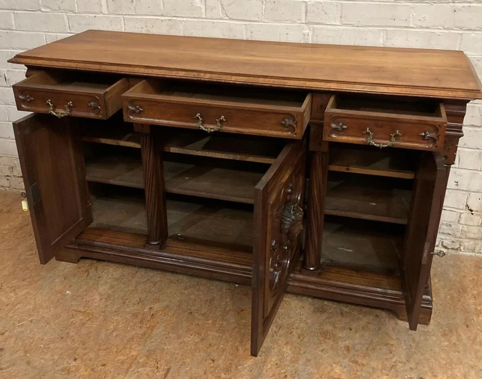 ARRIVES MAR 2026 Antiguo Aparador Buffet Renacimiento Gótico Francés en Nogal Foto 3 de 4