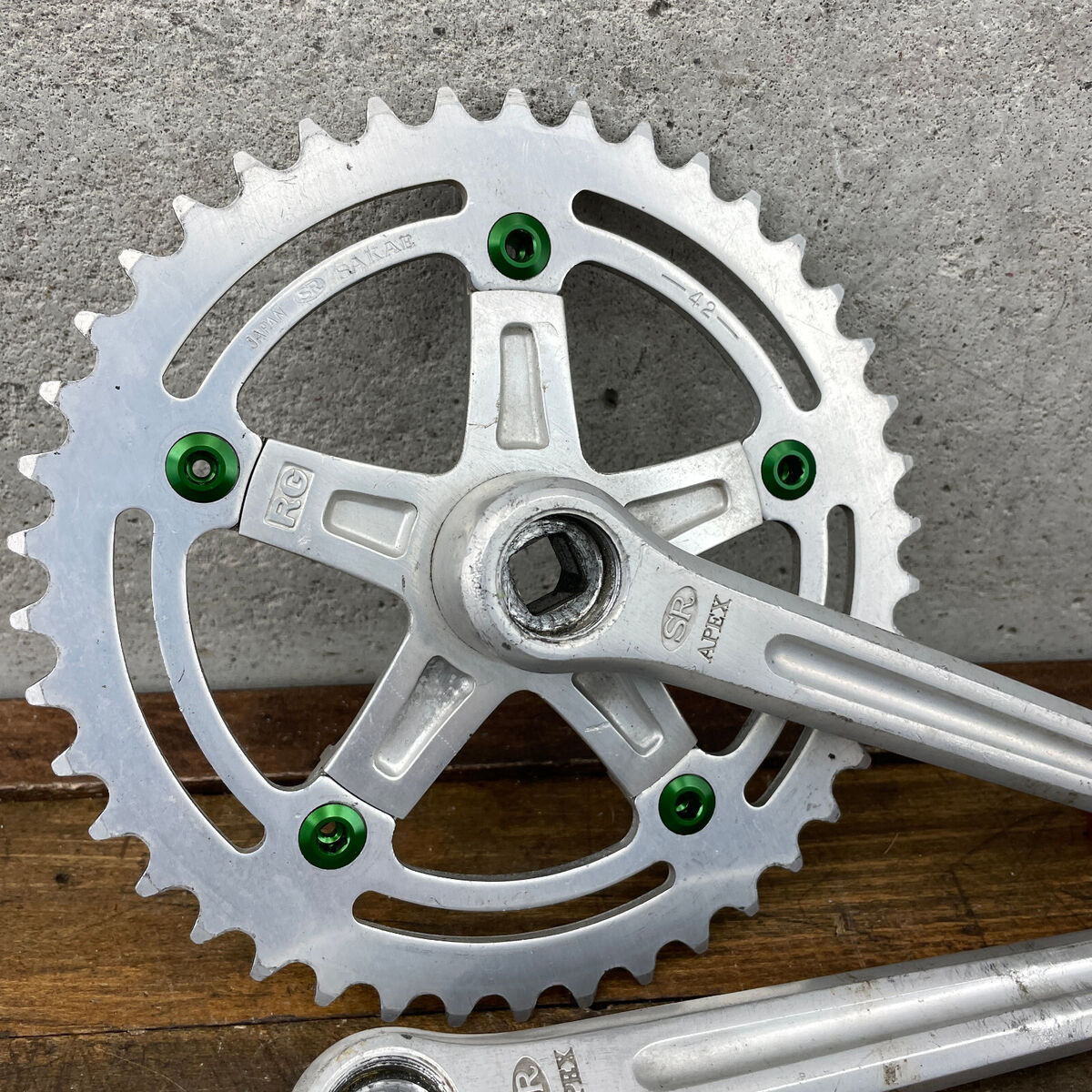 Vintage BMX SR Apex Crank Set 42t Old School BMX 170 mm 118 Vintage BMX SR Apex Crank Set 42t Old School BMX 170 mm 118