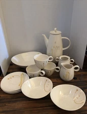Vernon Ware Metlox Dis N' Dot Mid Century Dinnerware Lot Abstract Design