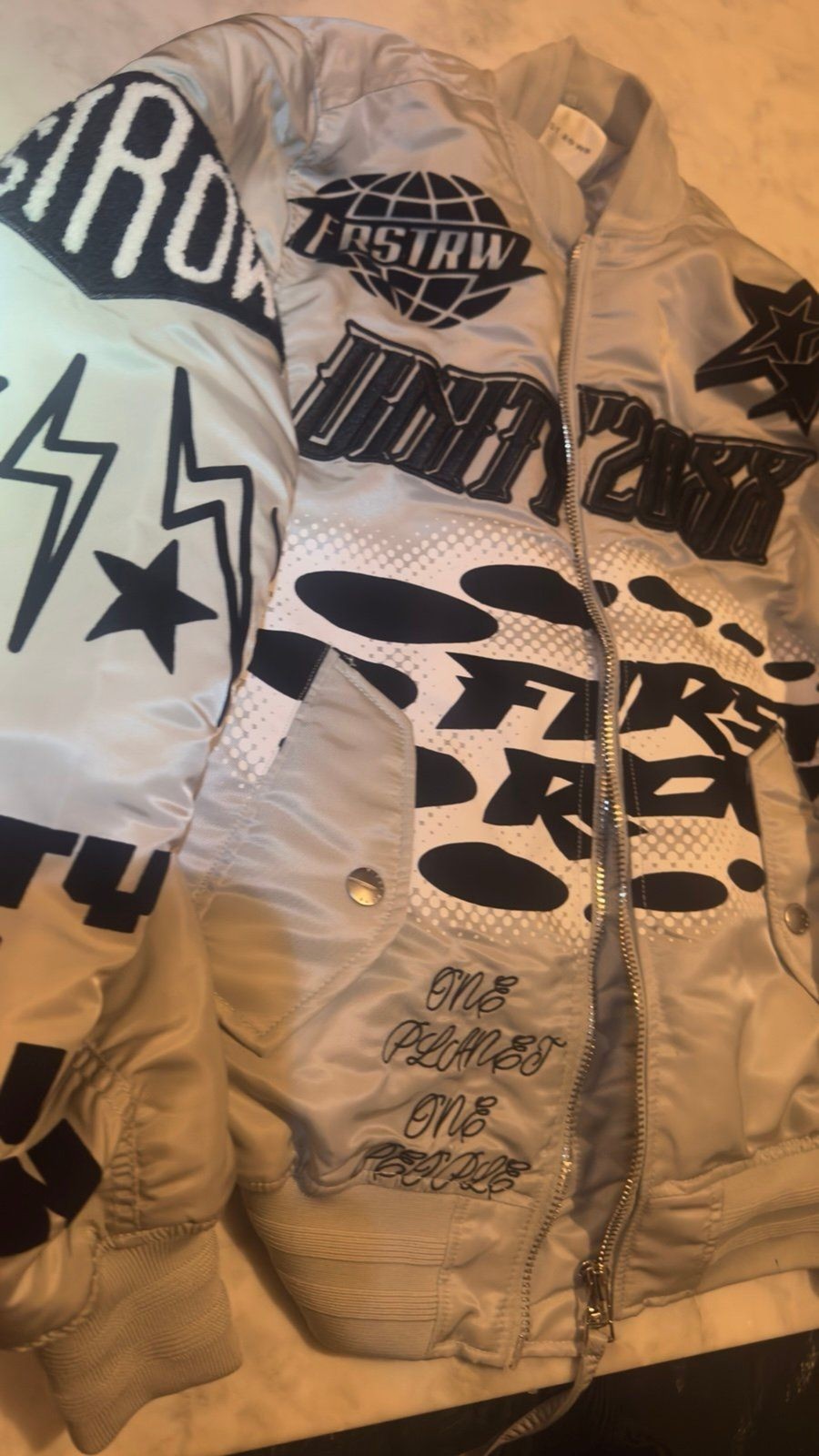 FIRST ROW Light Grey “Unity 200X” Multi Patch Bom… - image 2