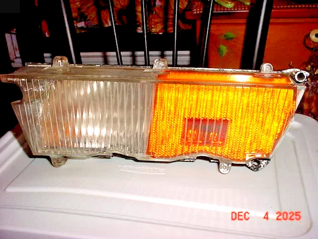 Chrysler New Yorker 1974-79 lente de esquina lente de estacionamiento-giro - lado del pasajero derecho Foto 2 de 4