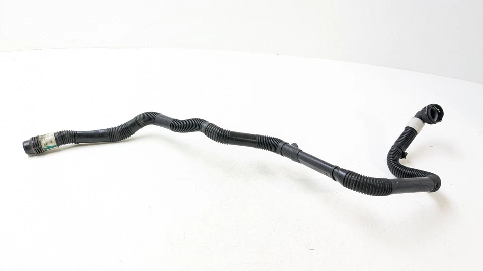 TESLA MODEL 3 WATER COOLANT HOSE PIPE 107758600C 2019 - Image 4 of 4