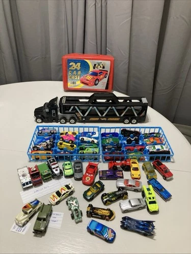 Mattel 1997 Hot Wheels 18 Wheeler Cargo Carrier + Vintage 24-Car Case + Cars Lot