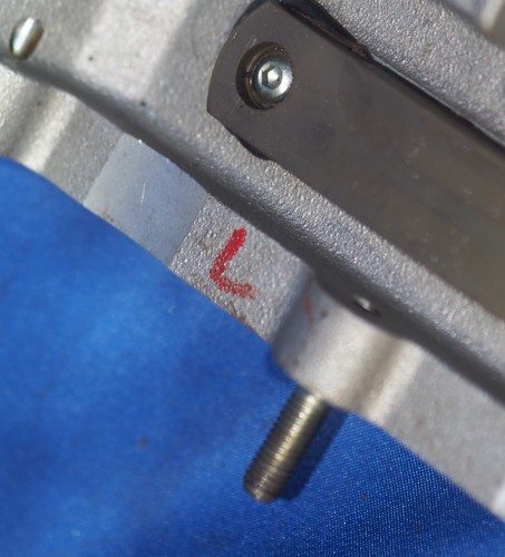 2001-2005 Lamborghini Murcielago 6.2L L535 Pre-LP Left Side Valve Cover OEM - Picture 13 of 14