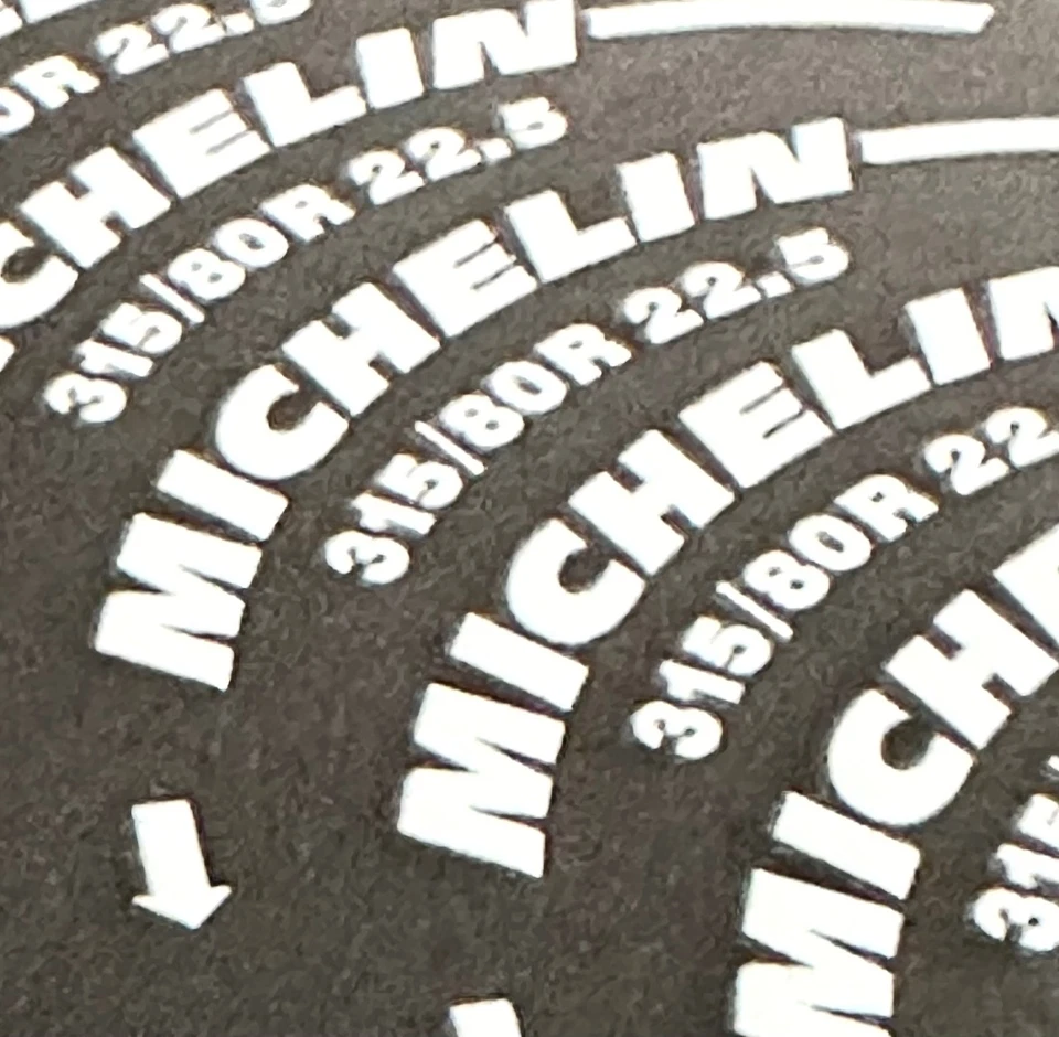 Tamiya Reifenbeschriftung 1:14 MICHELIN RC LKW freistehend Aufkleber 315 - Bild 3 von 3