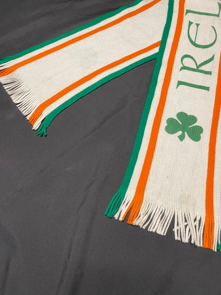 RARO Vintage IRLANDA Bufanda de Fútbol Equipo Nacional de Fútbol Años 80 Retro Foto 2 de 4