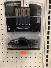 1:64 Greenlight 2015 Ford F-150 black bandit rescue team w/ snowplow