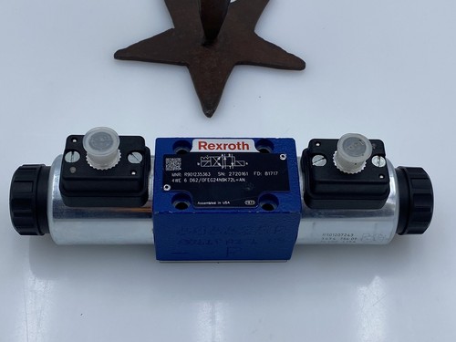 BOSCH REXROTH R901235363 Hydraulic Directional Control Solenoid Valve 24VDC NEW - Picture 3 of 12