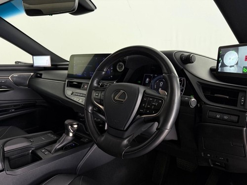 2022 Lexus ES 2.5 300h Takumi E-CVT Euro 6 (s/s) 4dr Saloon PETROL/ELECTRIC Auto - Picture 14 of 24