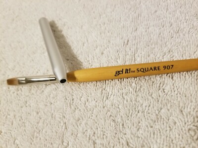 KOLINSKY EzFlow Square 907 Sculpting Brush w/ Silver Cap