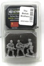 Bolt Action 403214001 The Bielski Brothers (Soviet) Polish Partisan Leaders