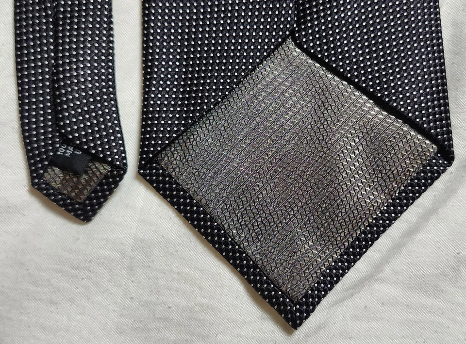 Corbata Bruno Piattelli Para Hombre Negra Lunares Pura Seda Hecha en EE. UU. Foto 4 de 4