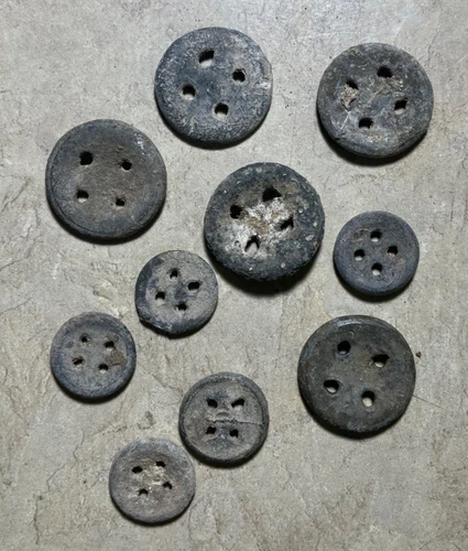 Early Dragoon-era 4.hole pewter buttons-Found Fort Fillmore, New Mexico