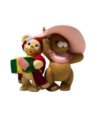 Hallmark Ornament: 1996 Sister to Sister, QX5834