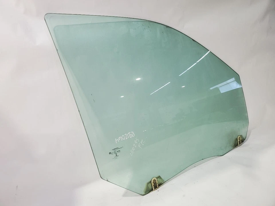 2010 年道奇 Ram 2500 SLT Crew 原始设备制造商右前门玻璃  — 第 2/4 张图片