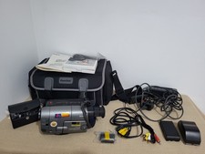 Videocamera Sony Video 8 Handycam CCD-TRV11E con custodia e accessori ottime condizioni funzionante