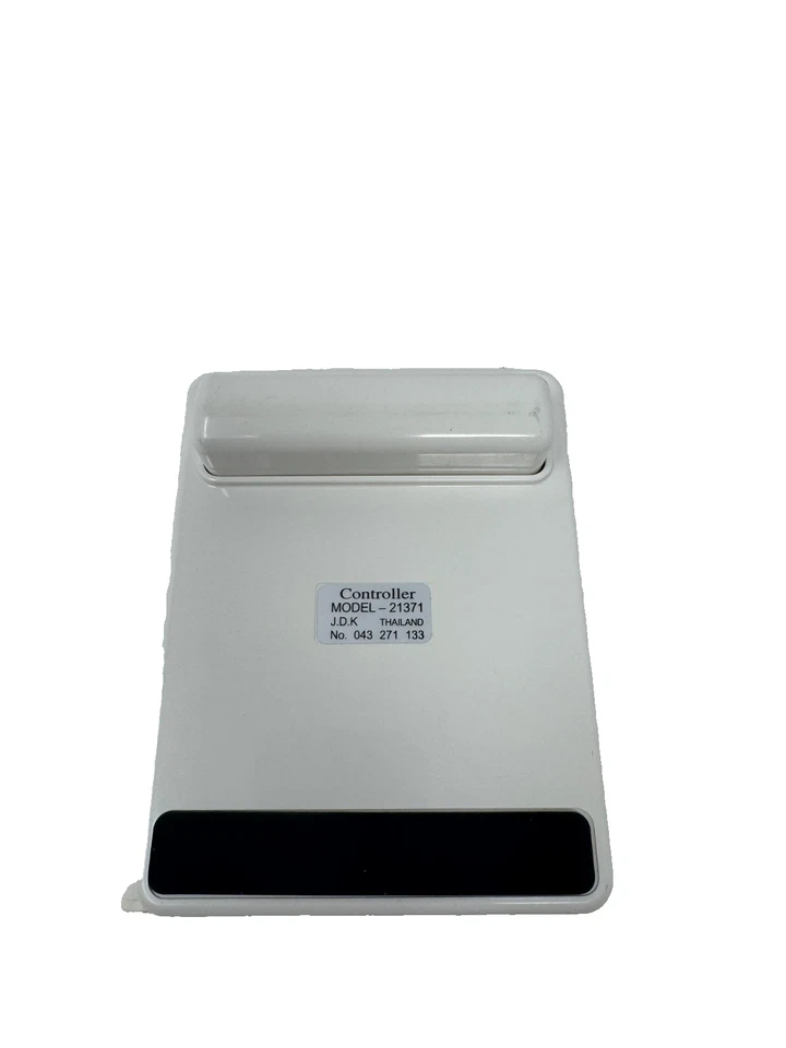 Janome Memory Craft 4800 Sewing Machine Foot Pedal Controller Model 21371 - Image 2 of 4