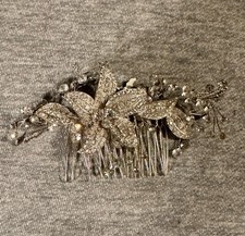 Silver Tone Floral Rhinestone Hair Comb   Bridal Crystal Leaf Headpiece