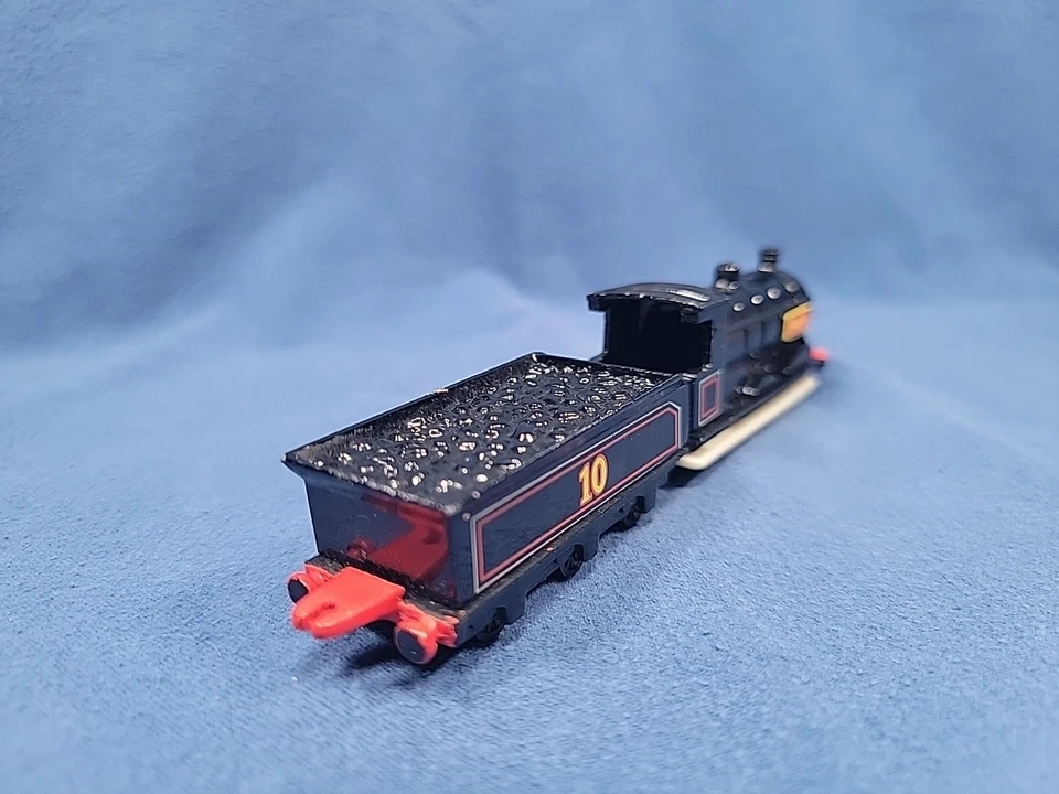 DOUGLAS #10 Thomas Tank Engine 1992 Friends Toy Train Diecast Vintage - Image 4 of 4