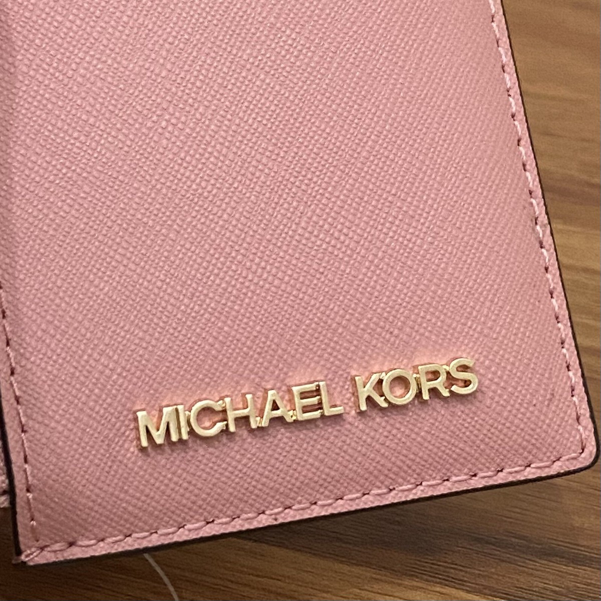 ⭐︎まみまみ⭐︎ MICHAEL KORS - SAMI ZIP TRAINER available at RUBINO