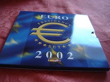 (DA 01) COFFRET 2002 DE 12 X 1 € + DANEMARK ET ESPAGNE 5 € COMMEMORATIVES