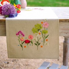 Vervaco Tischläufer Plattstich Stickpackung "Wildblumen", Stickbild vorgezeichne