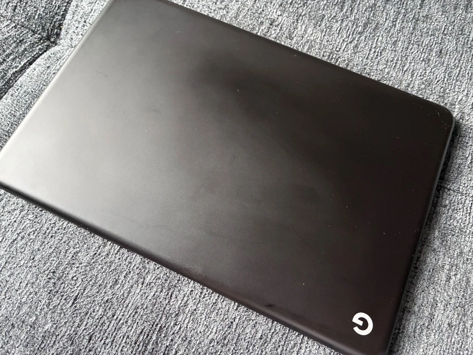 Google Pixelbook Go (13,3" HD TOUCH 1,3 GHz i5-8200Y 8GB RAM 128GB SSD) - Bild 3 von 4