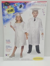 FORUM NOVELTIES White Graduation Robe For Kids Up To Size 10