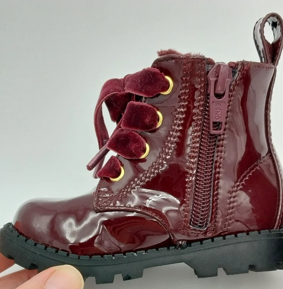 H&M Toddler Girl Patent Boots Size BURGUNDY SZ 2.5- 3.5 - Image 2 of 4
