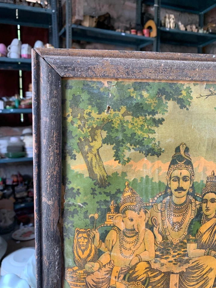 Prensa Raja Ravi Varma impresión litográfica vintage de la familia Shiva Parivaar enmarcada Foto 3 de 4