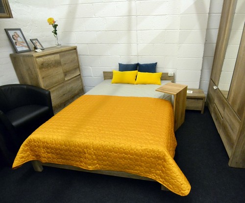 Sofá, mesa auxiliar de cama en roble sonoma o roble colores wotan, ¡diseño escandinavo! - Imagen 4 de 10