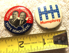 2 lot 1960's,LYNDON JOHNSON LBJ, HUBERT HUMPHREY  Campaign Pin Button VTG