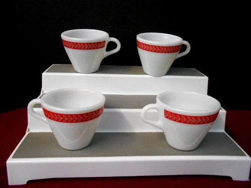 Pyrex Tableware By Corning Milk Glass Laurel Leaf Red Lot Of 4
