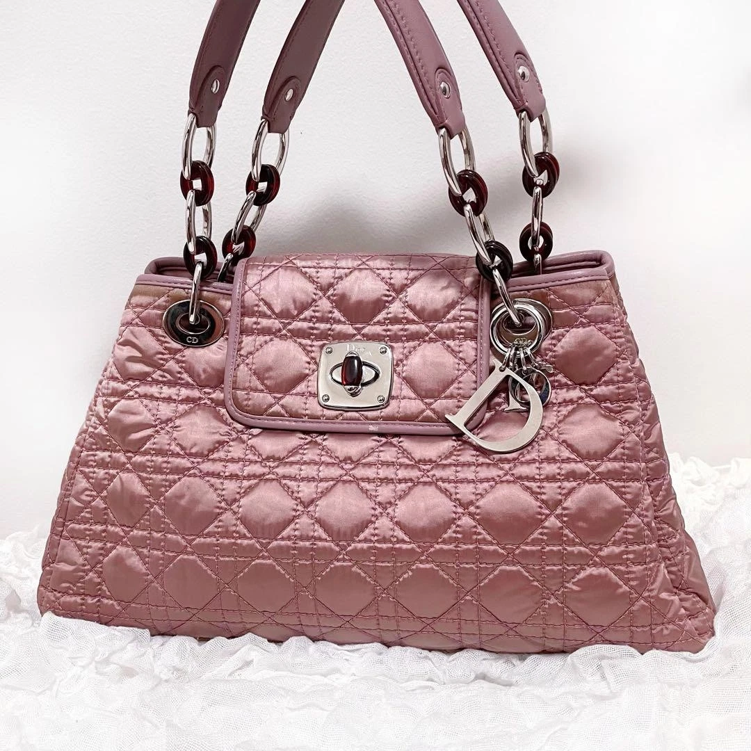 Rare sac à main Christian Dior rose avec breloque cannage femme occasion F/S