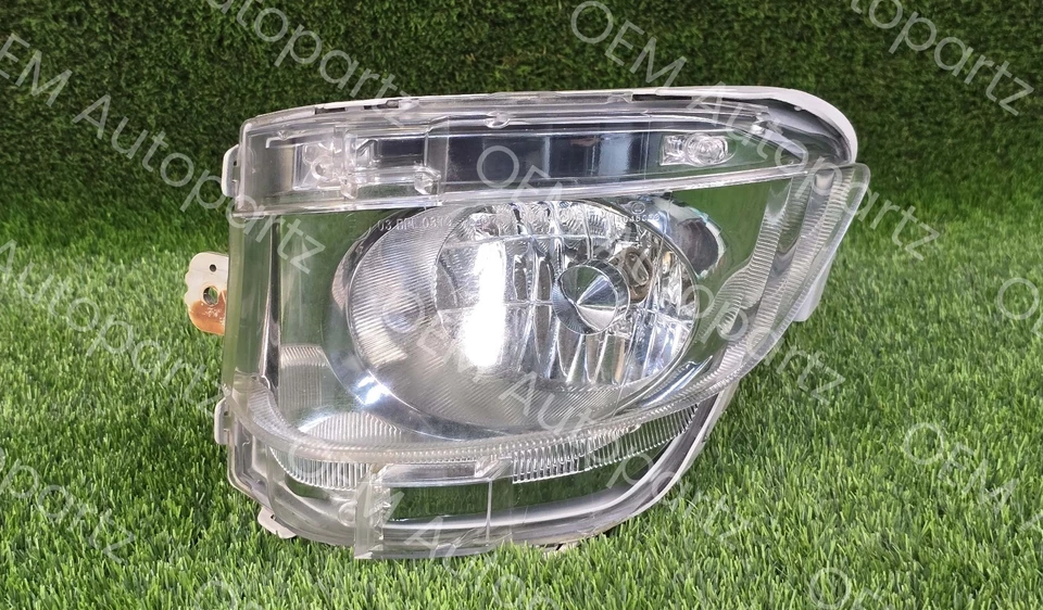 2010-2012 Lexus LS460 LS460L Fog lights pair Factory Left and Right Oem used - Image 4 of 4
