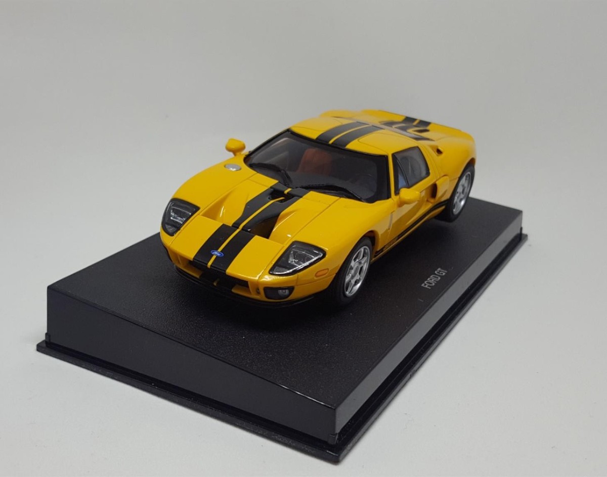1/24 ford gt mustang 2005 autoart slot racing voiture circuit électrique - Jeux & Jouets