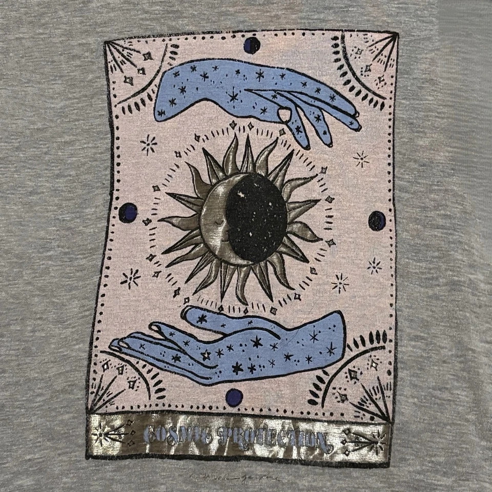 Camiseta sin mangas gris Spiritual Gangster Intuition con gráfico metálico Foto 2 de 4