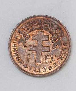 Pièce en bronze de 1 FC 1943 du CAMEROUN FRANCAIS 