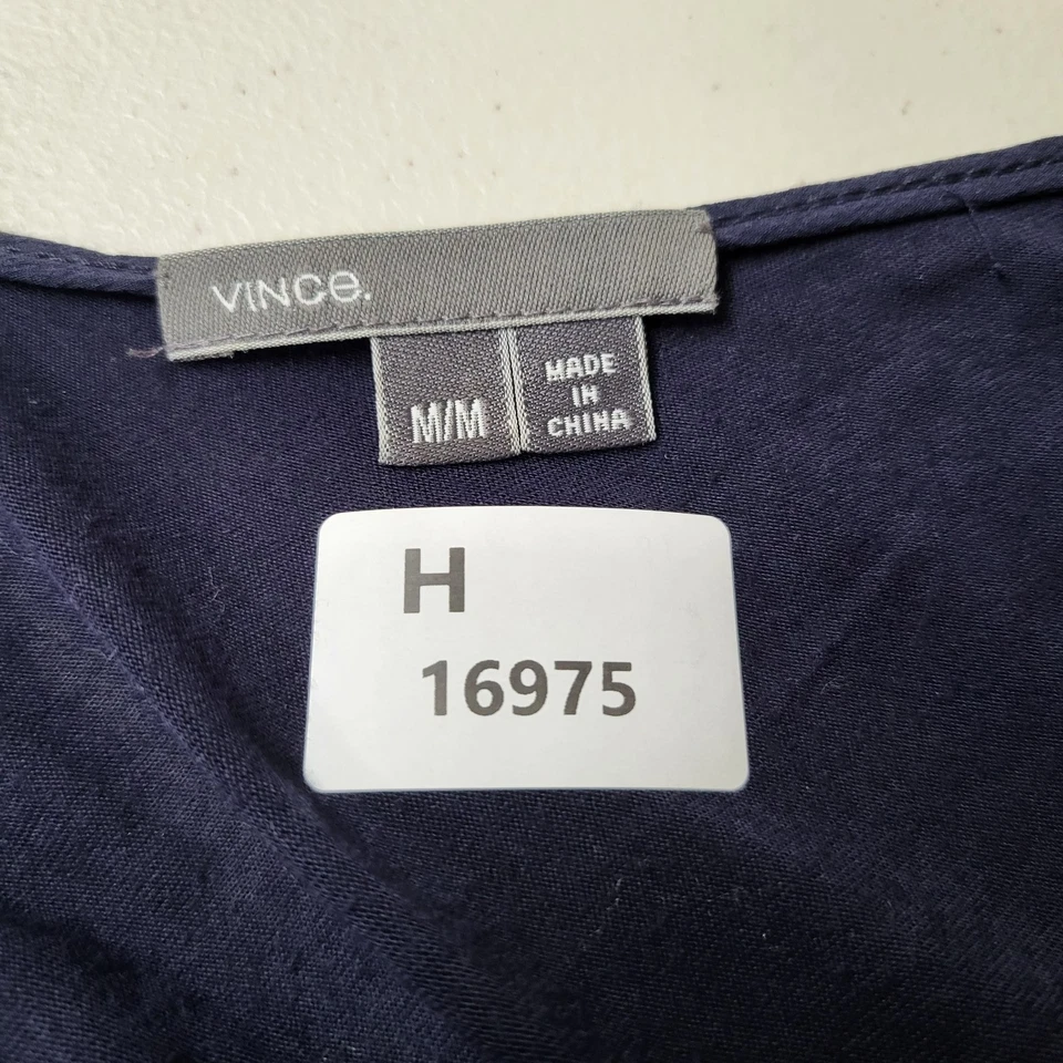 Camiseta Vince Feminina M Azul Marinho Seda Viscose Transparente Decote V Pulôver - Imagem 2 de 4