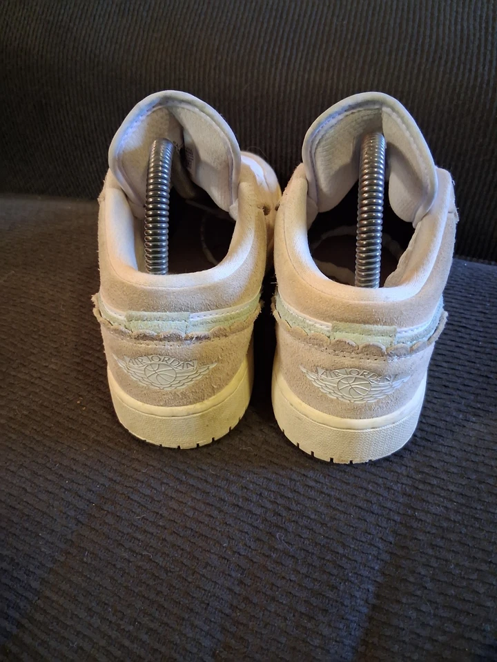 Nike Air Jordan 1 Low SE Zapatos Niños Talla 5Y Guava Hielo Jade Blanco Hielo DZ5356-800 Foto 4 de 4