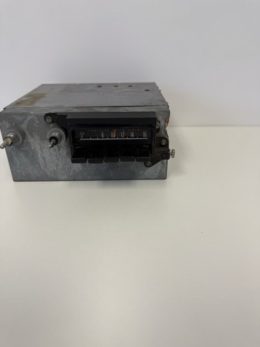 Vintage Dodge Chrysler MOTOROLA AM Push Button Radio 3501163 Mark II - Imagen 3 de 17