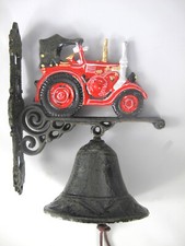 Cloche, Cloche De Porte, Cloche Murale En Fonte "Tracteur Rouge" Hauteur 25Cm