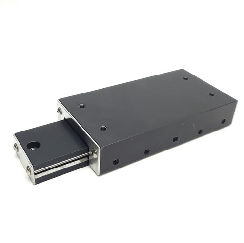 Deltron RS3-3SS Crossed Roller Slide, Travel: 3", 5" x 2.62" x 1", 340 lbs - Picture 4 of 5
