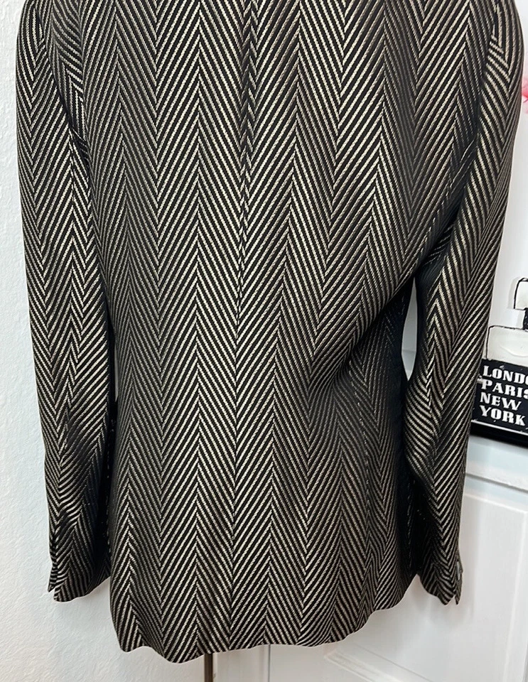 Blazer Emanuel Ungaro Rayas Negro y Tostado Talla 4/38 Foto 4 de 4