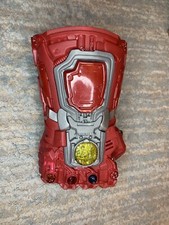 Marvel Avengers Infinity War Thanos / Iron Man Electronic Gauntlet Glove Toy