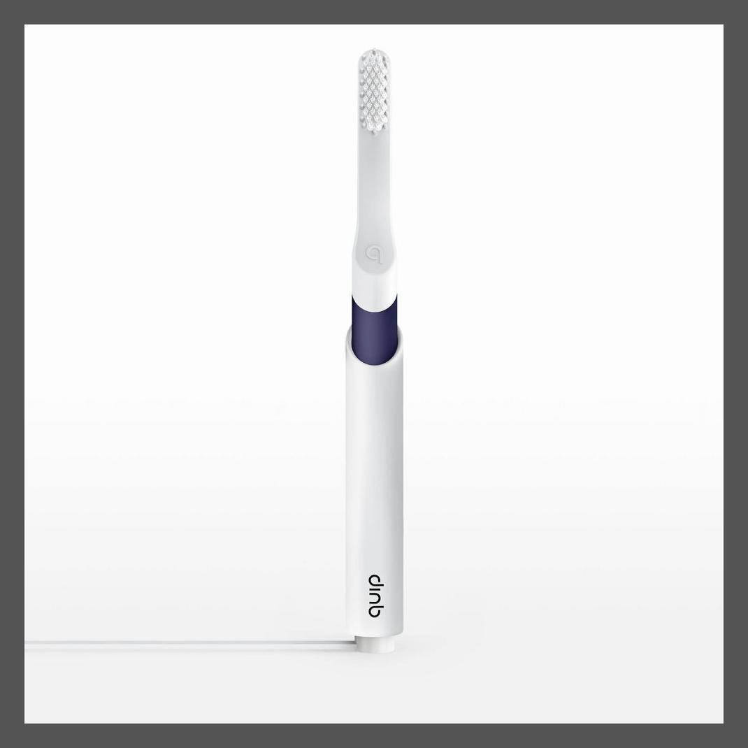 перезаряжаемая звуковая пластиковая электрическая зубная щетка quip с таймером и функцией перемещения