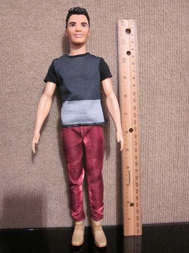 Barbie Fashionistas Ken Color Blocked Cool Doll 2016 Mattel DWK47 - Foto 3 di 12