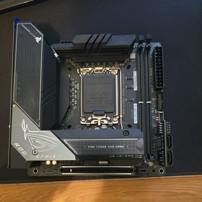ASUS ROG Strix Z690-I Gaming WiFi LGA 1700 Mini-ITX Intel Motherboard